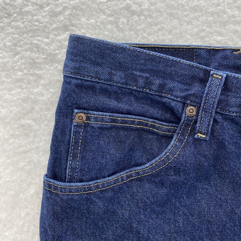 Wrangler Jeans Men 48x30 Blue Five Star Regular Fit Denim Sits at Waist Med Wash - Picture 4 of 16
